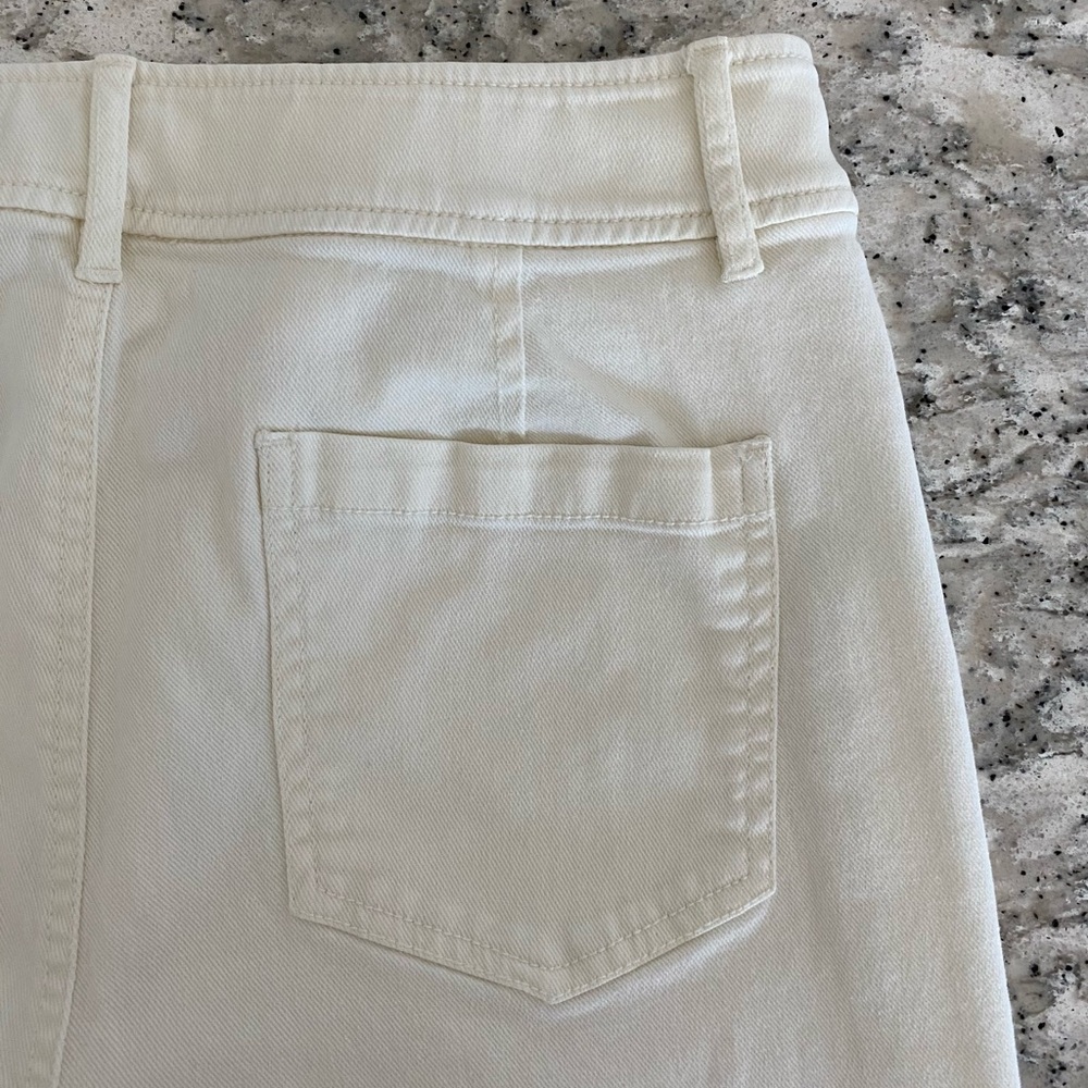 EUC Loft cream/off-white “sort of wide leg” jeans with faux cuffs, size 10 - Picture 3 of 5
